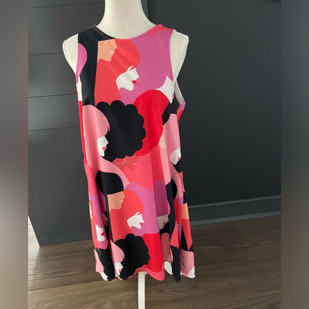 Women’s Faces Dress cover up sz Lg Girls ladies